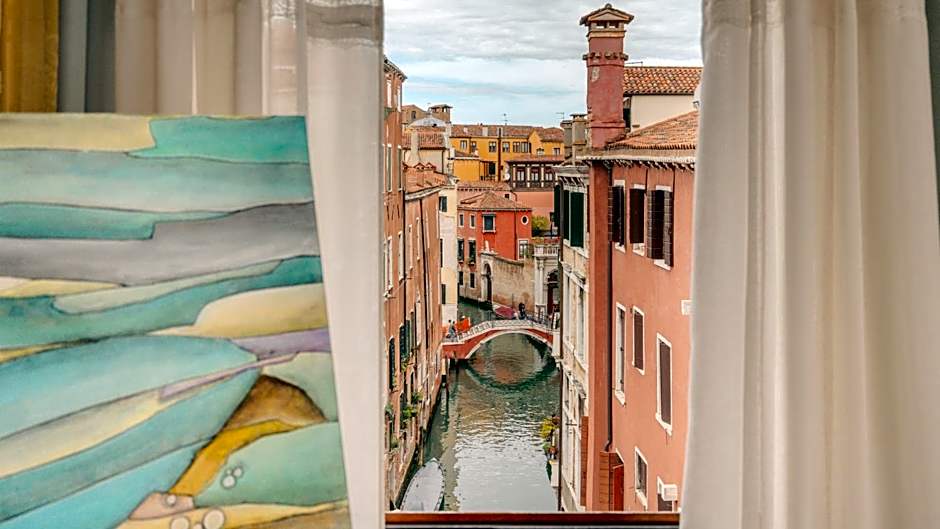 All'Angelo Art Hotel