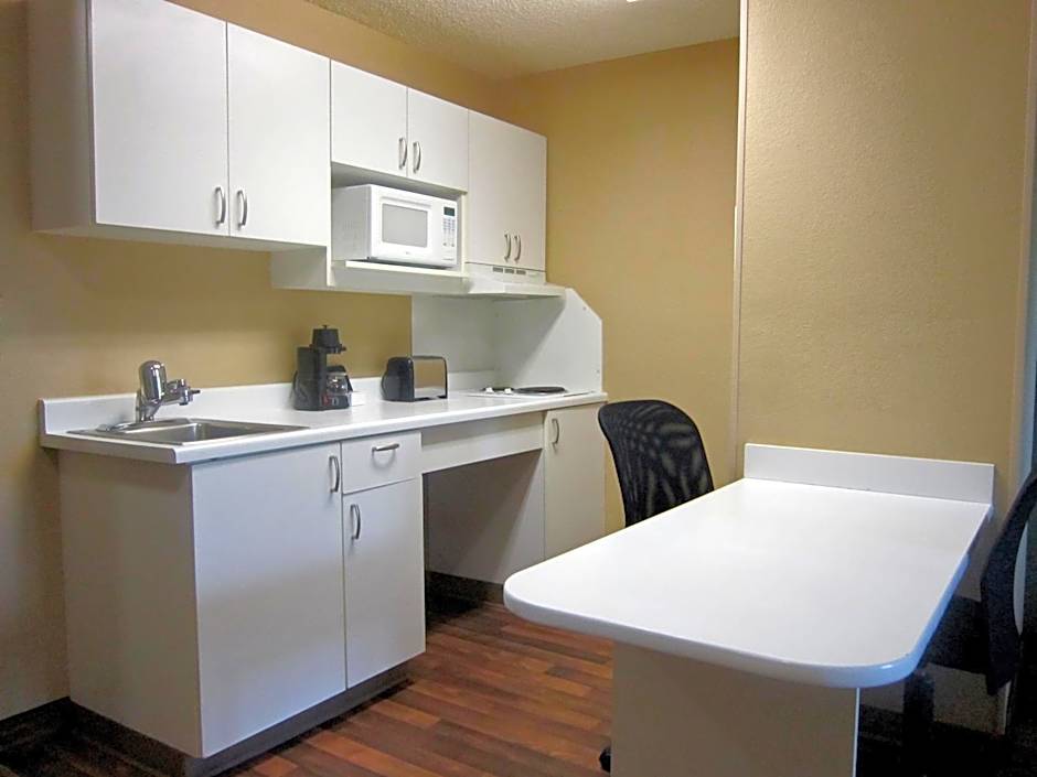 Extended Stay America Suites - Toledo - Holland