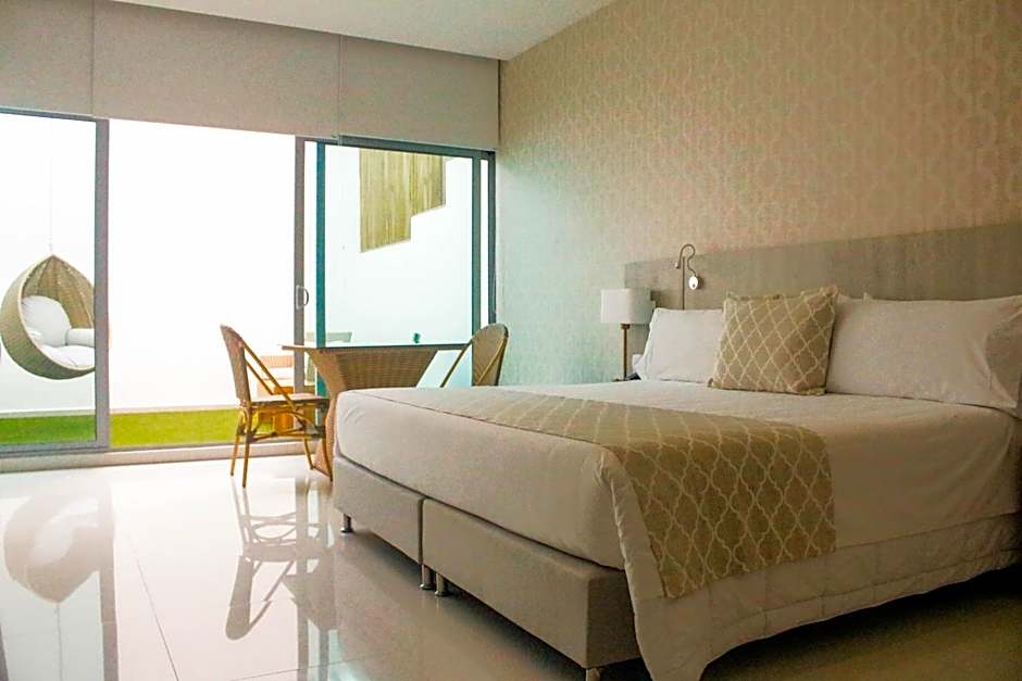 Hotel Dorado Plaza Alto Prado