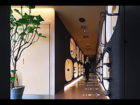 2 Capsule Rooms for Female - Sleep Report Included