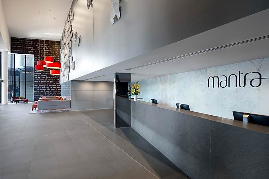 Mantra Circle on Cavill Surfers Paradise