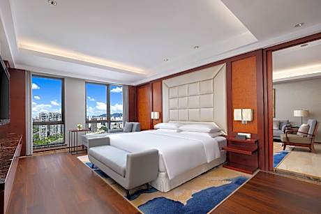 Premier Suite, Club level, 1 Bedroom Presidential Suite, 1 King, Top floor