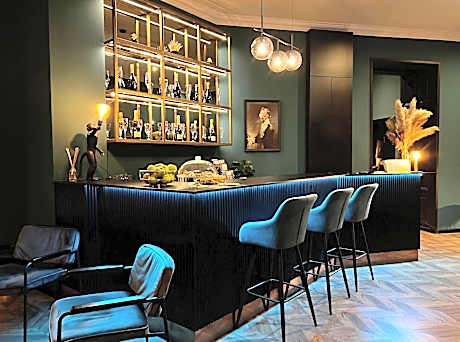 Rumor Rooms