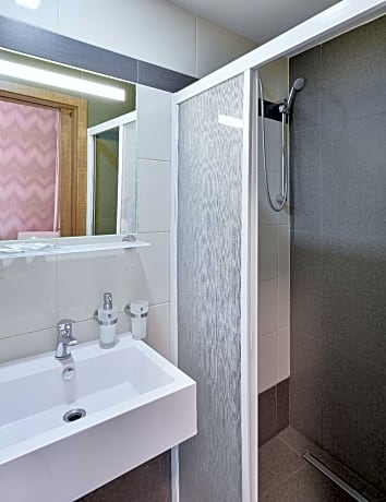 Economy Single Room without Window