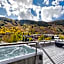 Independence Square Lodge by Frias