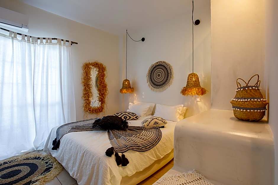 Arcadia Luxury Rooms Seaside Cuisine