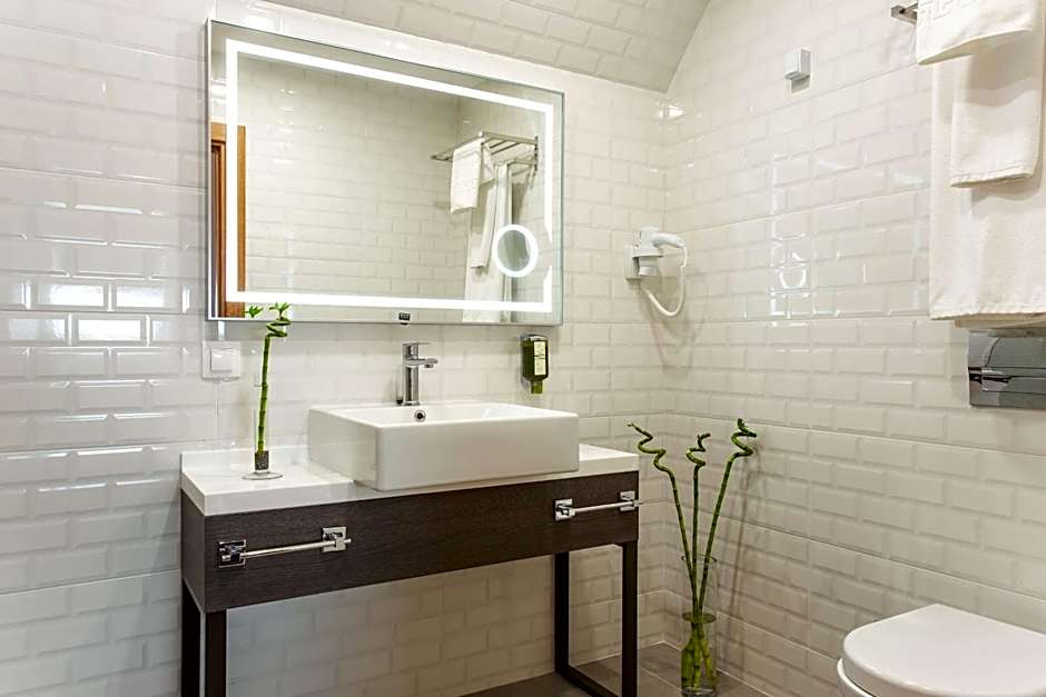 BEST WESTERN TERMINUS HOTEL