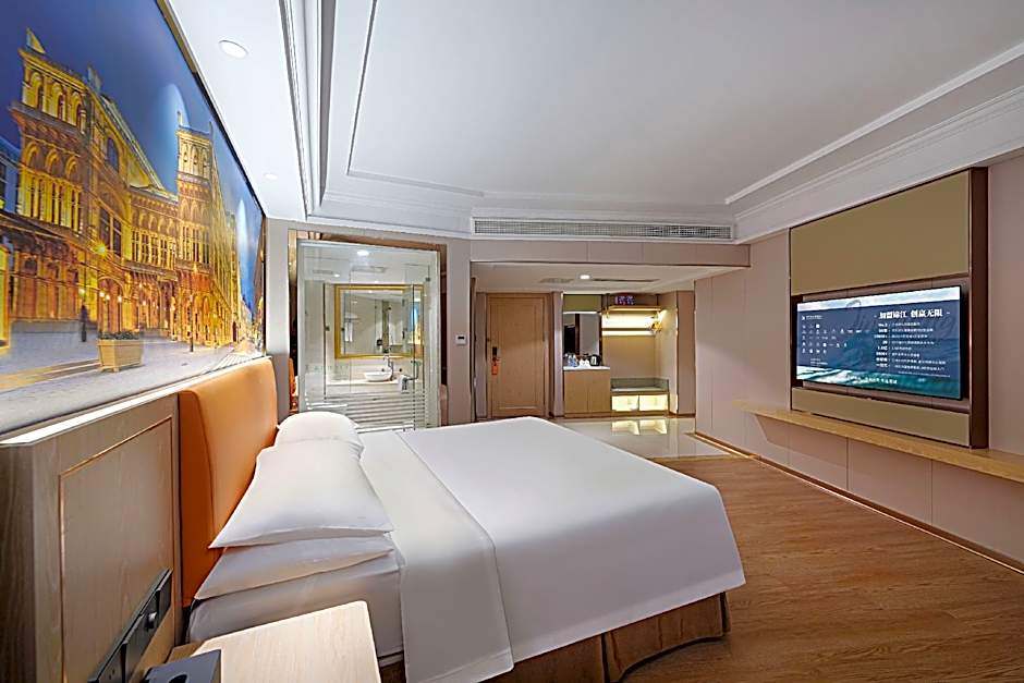 Vienna Hotel Rugao Zhengxiang Square branch