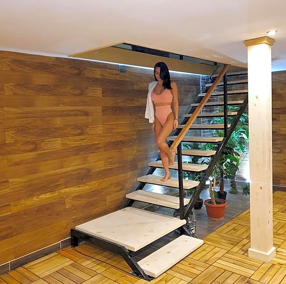 Goldenburg Residence