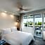 Heart Hotel and Gallery Whitsundays