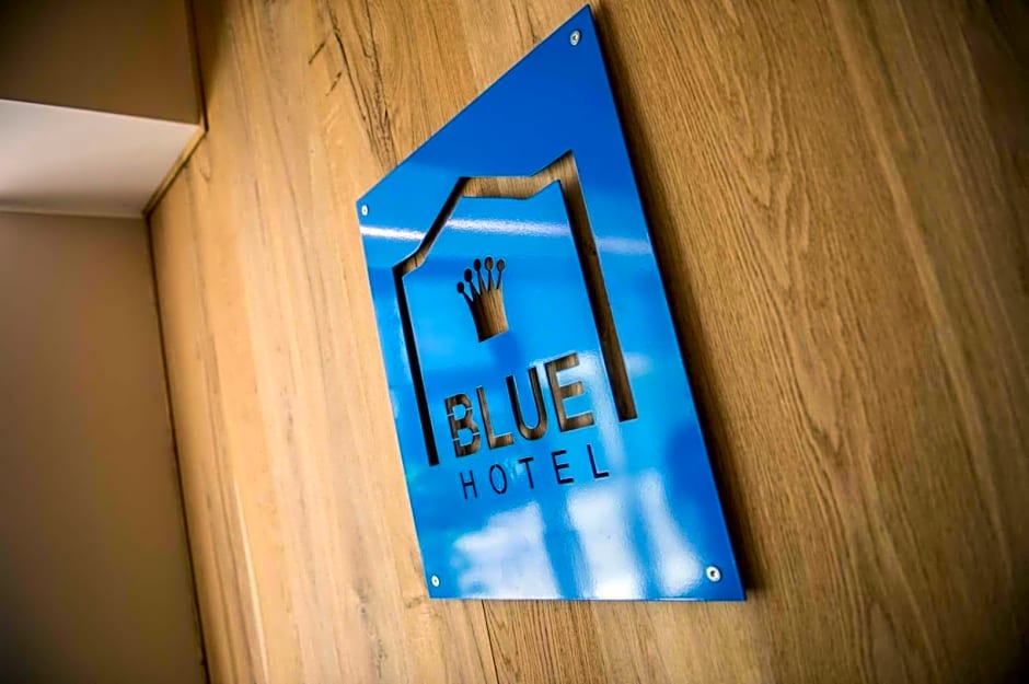 Blue Hotel