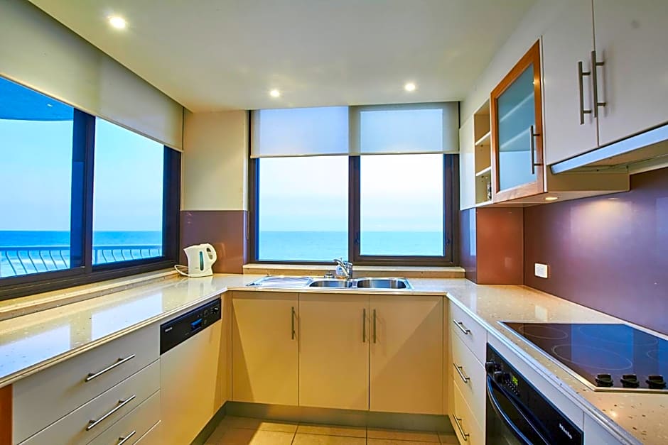 Albatross North Apartments