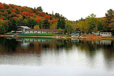 Algonquin Lakeside Inn