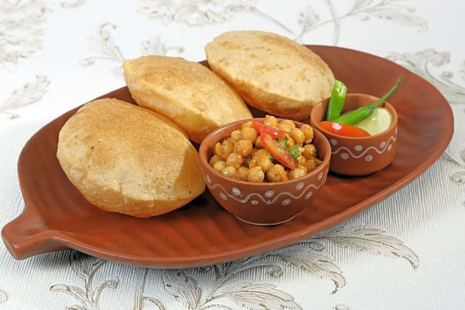 Townhouse Sector 49 Near Logix city centre