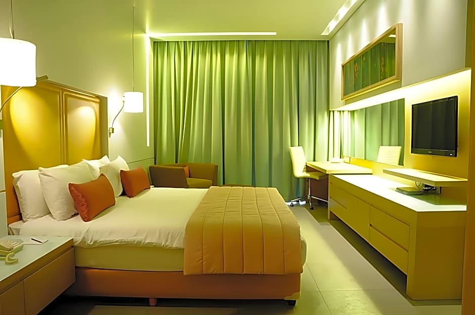 Saifi Suites