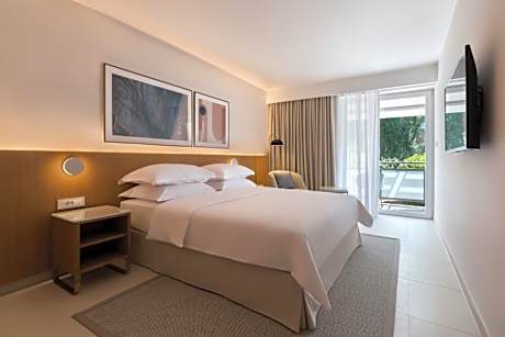 Suite with Balcony