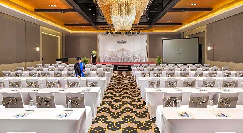 Novotel Yangon Max
