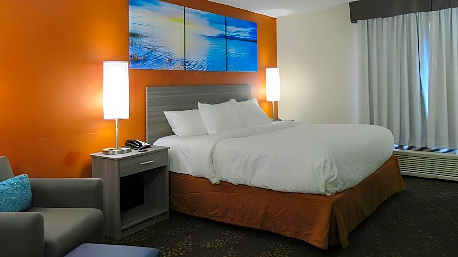 Clarion Pointe Evansville North