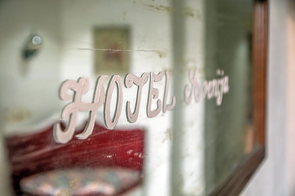 Hotel Avenija