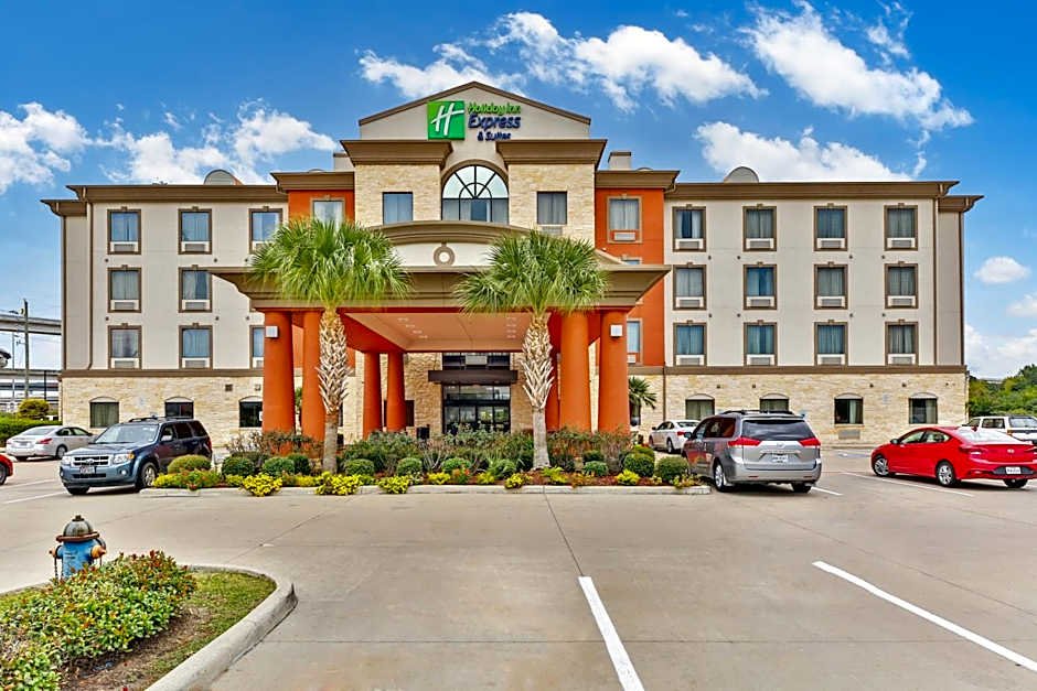 Holiday Inn Express & Suites Houston South - Pearland By IHG