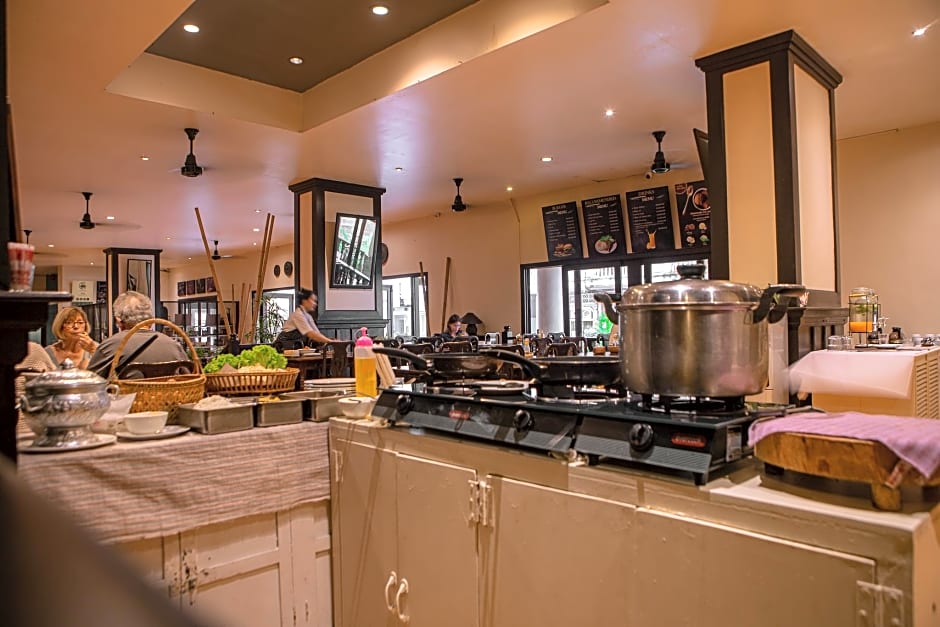 Pakse Hotel & Restaurant