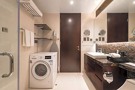 Deluxe family studio