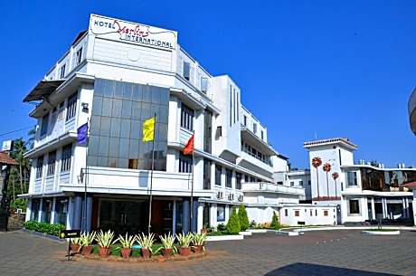 Hotel Merlin International