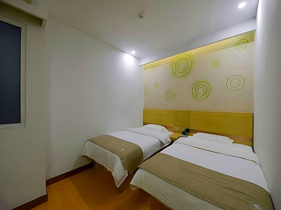 GreenTree Inn Dalian North Railway Station Express Hotel