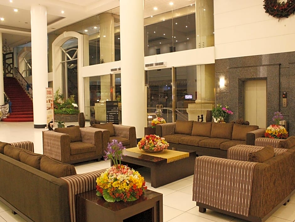 Hotel Supreme Convention Plaza