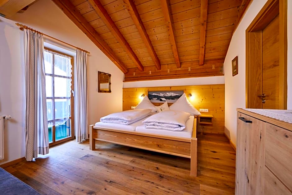 Appartements Gasthof Schleifmühle Unterammergau