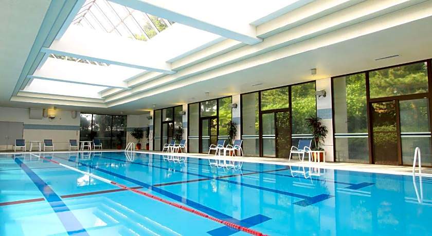 International Resort Hotel Yurakujo
