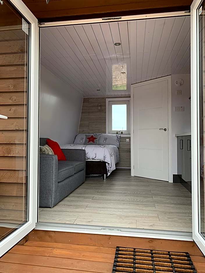 AC/DC Glamping