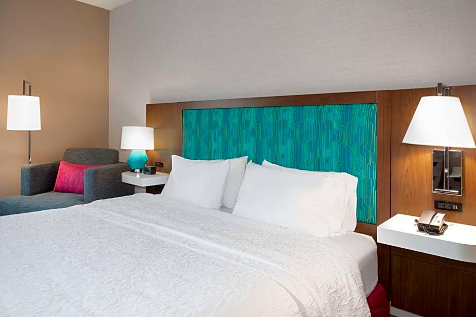 Hampton Inn By Hilton & Suites Watsonville, CA