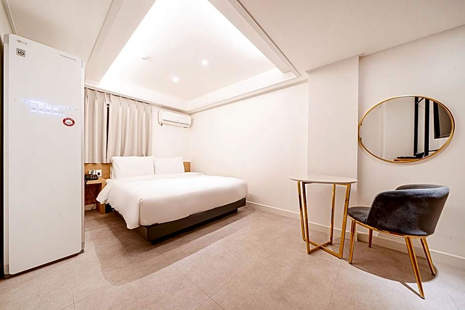 Busan Seomyeon Business Hotel J7                                                                