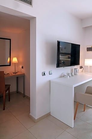 Double Room with Pool View