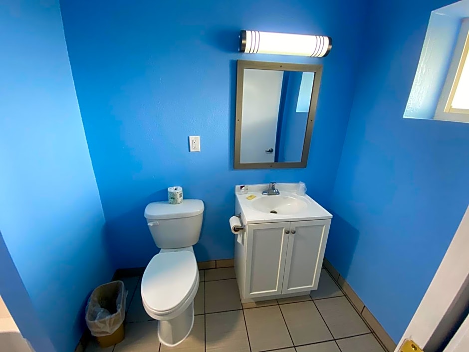 Red Carpet Inn & Suites Wrightstown