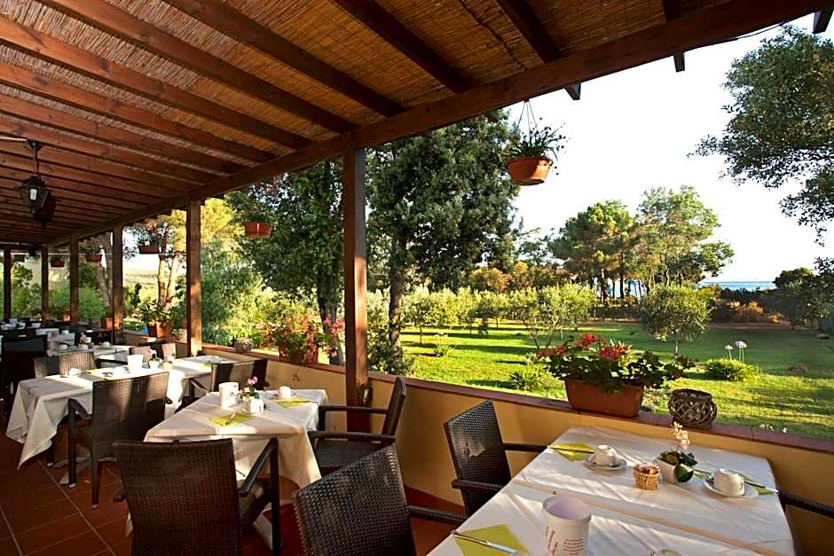 Hotel Tirrena Bike & Country Hotel