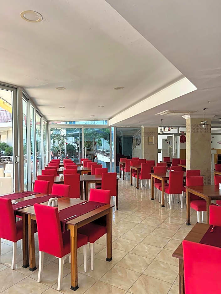 Side Legend Hotel