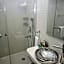 Kasr-i Nehroz Hotel