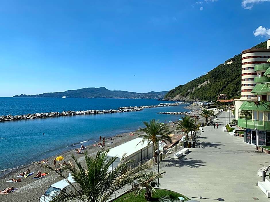Gli Scogli Luxury Residence Hotel