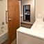 Holiday Inn Express and Suites Camas - Vancouver By IHG