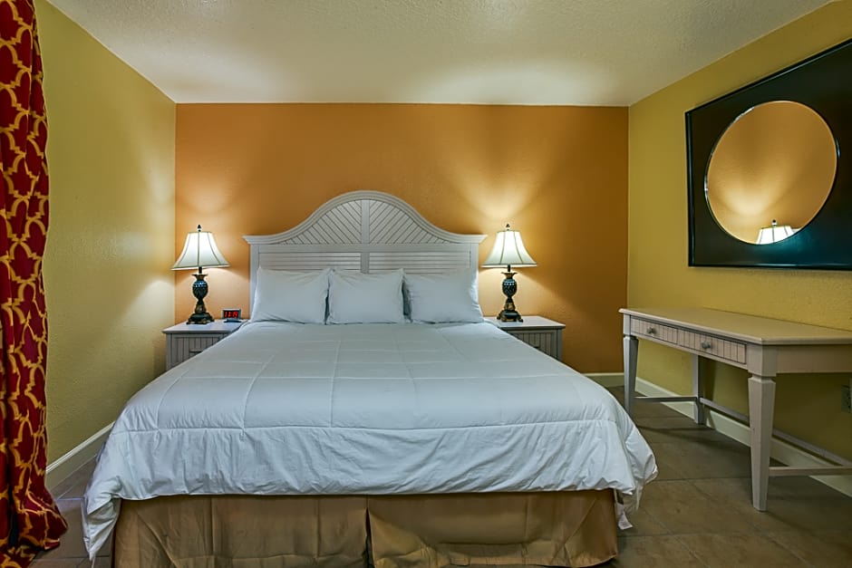 Celebration Suites At Old Town