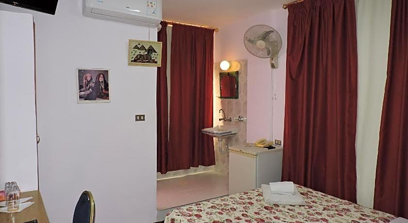 Valentine Inn