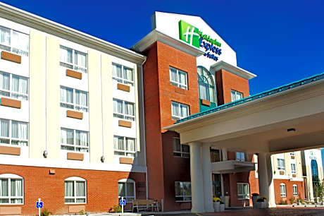 Holiday Inn Express Hotel & Suites Edson By IHG