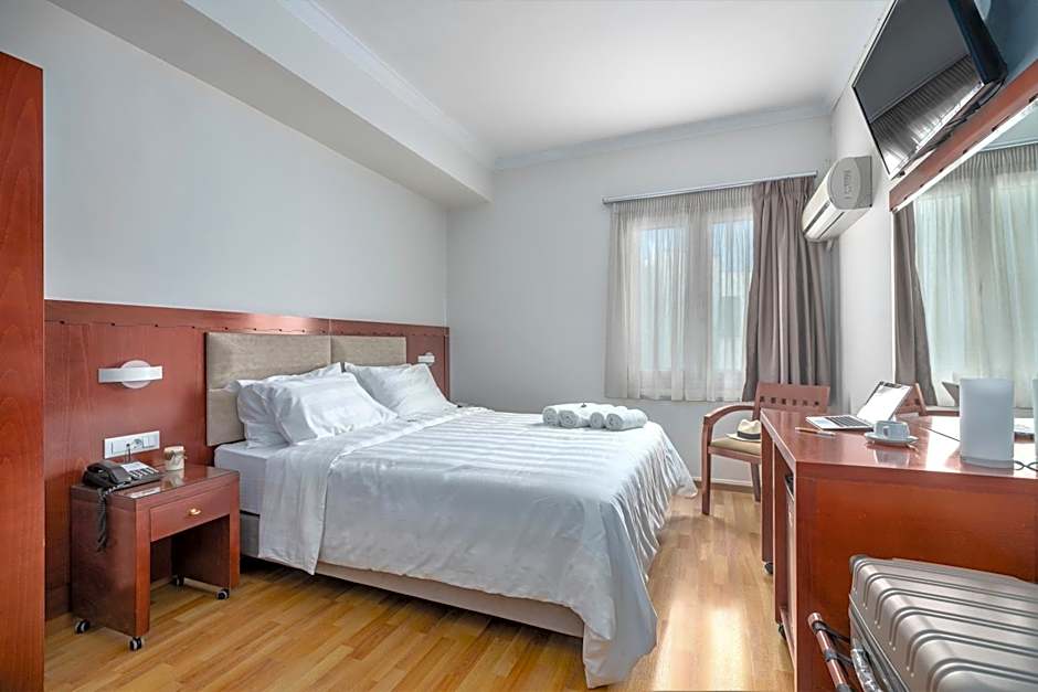 Foto 1 di 21 di 1 Double Bed or 2 Beds