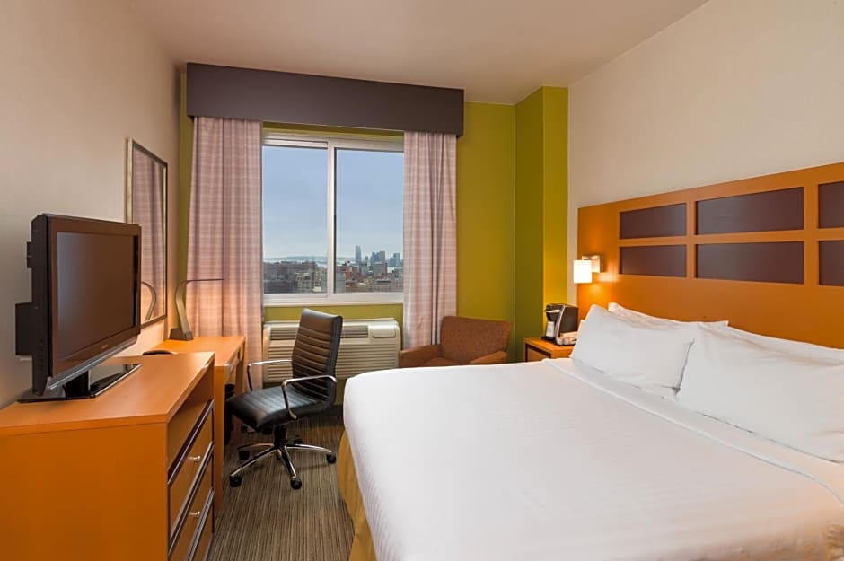 Holiday Inn Express - Times Square By IHG