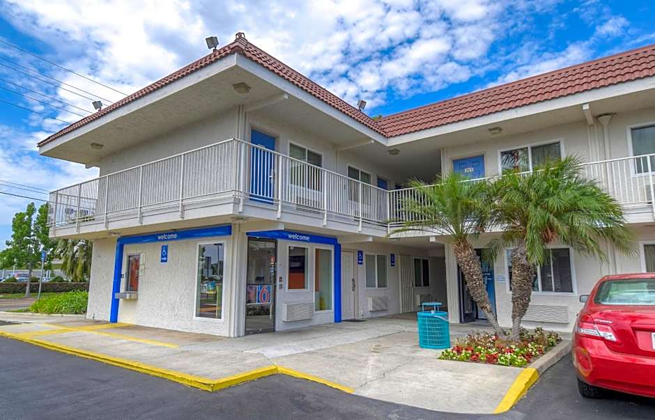 Motel 6-Costa Mesa, CA