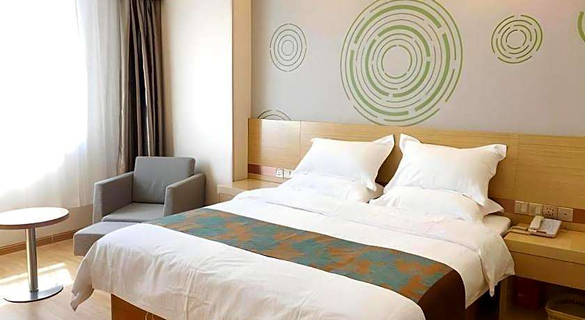 GreenTree Inn Urumqi Airport Tianyi International City