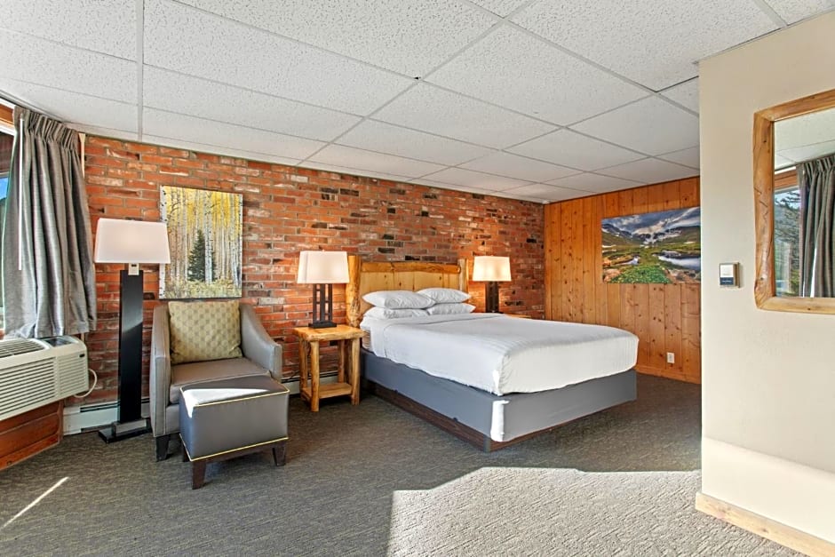 Discovery Lodge