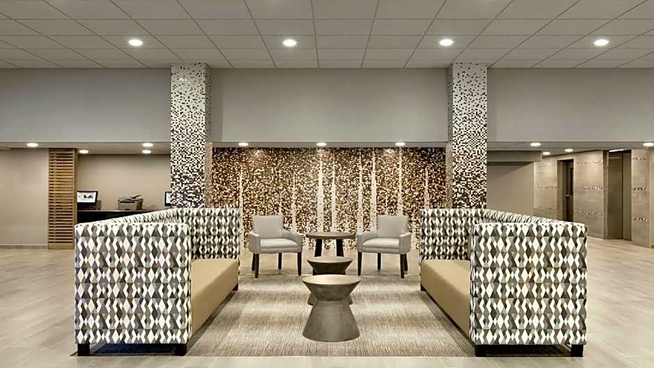 Holiday Inn Express Williamsbrg Busch Gardens Area By IHG